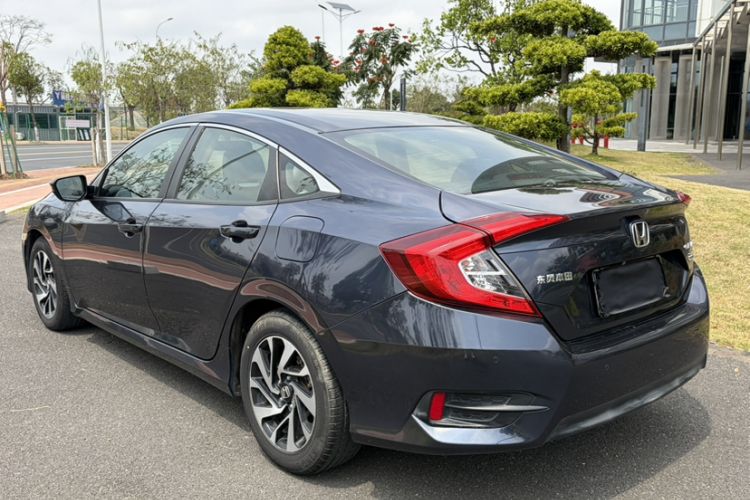 Used Honda Civic 2016 220TURBO CVT Luxury Edition Exterior 5