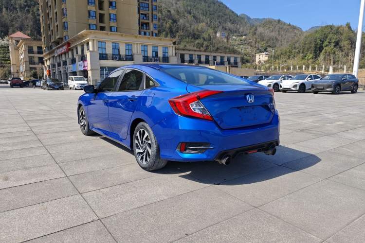 Used Honda Civic 2016 220TURBO CVT Luxury Edition Exterior 7