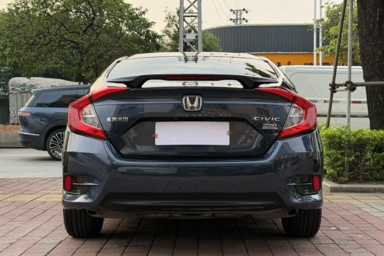 Used Honda Civic 2016 220TURBO CVT Luxury Edition Exterior 8
