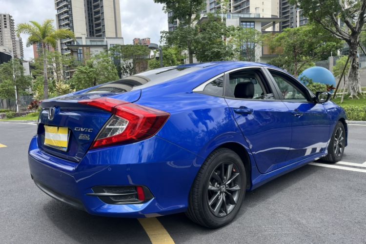 Used Honda Civic 2016 220TURBO CVT Luxury Edition Exterior 8