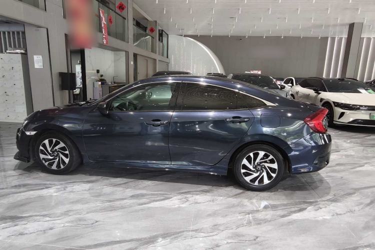 Used Honda Civic 2016 220TURBO CVT Luxury Edition Exterior 8