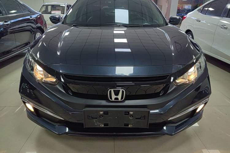 Used Honda Civic 2016 220TURBO CVT Luxury Edition Front