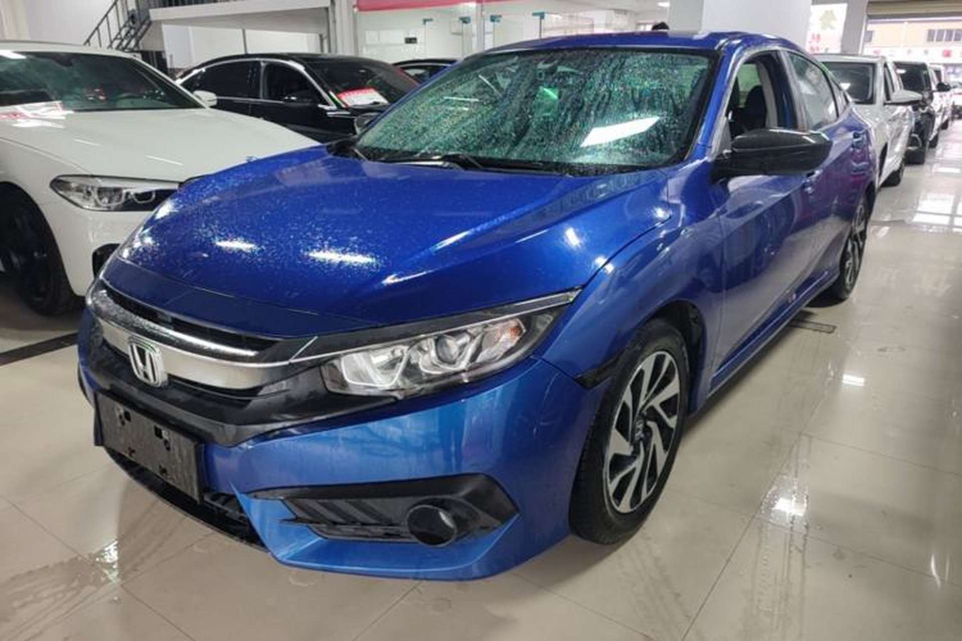 Used Honda Civic 2016 220TURBO CVT Luxury Edition Front Left 45 Deg