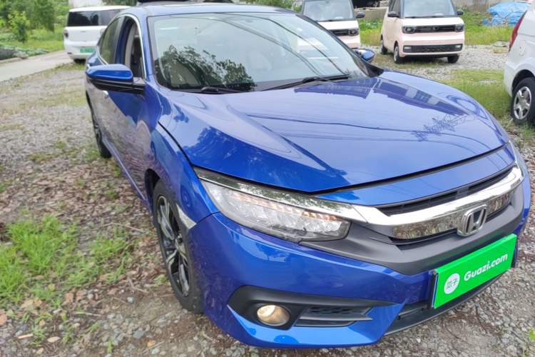 Used Honda Civic 2016 220TURBO CVT Prestige Edition Front Right 45 Deg