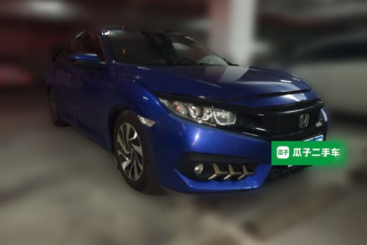 Used Honda Civic 2016 220TURBO CVT Luxury Edition Front Right 45 Deg