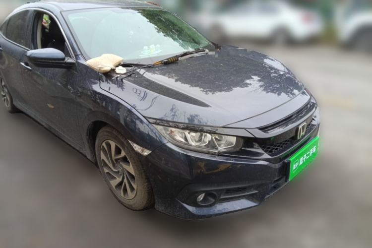 Used Honda Civic 2016 220TURBO CVT Luxury Edition Front Right 45 Deg