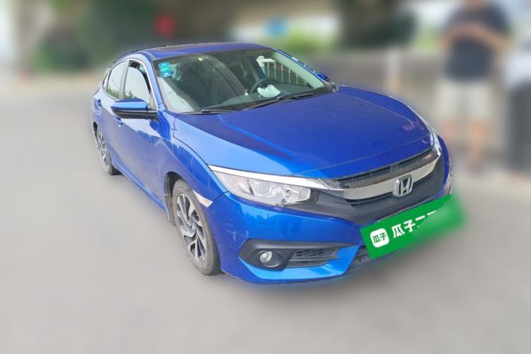 Used Honda Civic 2016 220TURBO Manual Luxury Edition Front Right 45 Deg