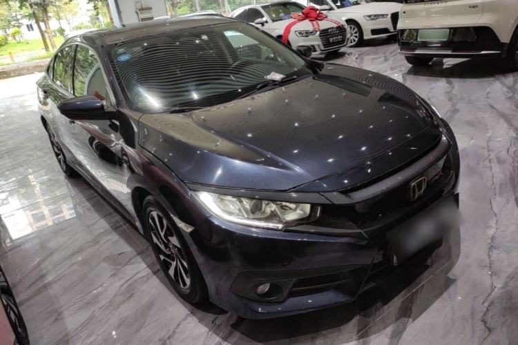 Used Honda Civic 2016 220TURBO CVT Luxury Edition Front Right 45 Deg