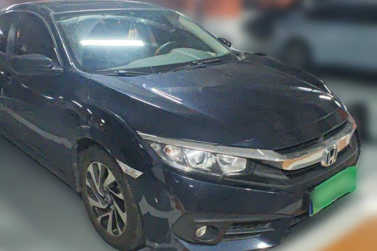 Used Honda Civic 2016 220TURBO CVT Luxury Edition Front Right 45 Deg