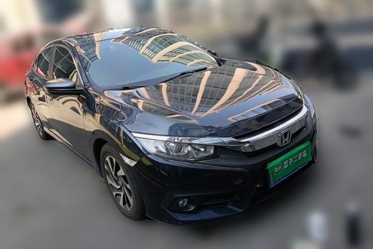 Used Honda Civic 2016 220TURBO CVT Luxury Edition Front Right 45 Deg