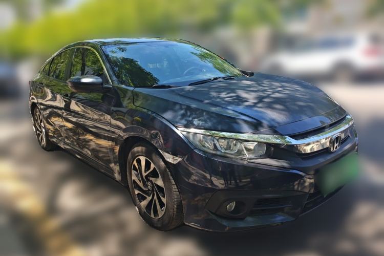 Used Honda Civic 2016 220TURBO CVT Luxury Edition Front Right 45 Deg