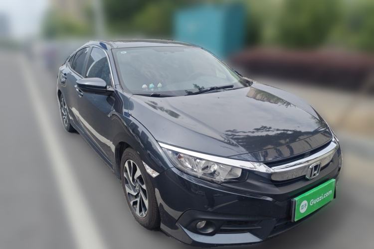 Used Honda Civic 2016 220TURBO CVT Luxury Edition Front Right 45 Deg