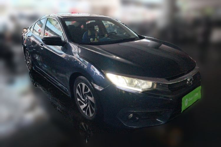 Used Honda Civic 2016 220TURBO CVT Luxury Edition Front Right 45 Deg