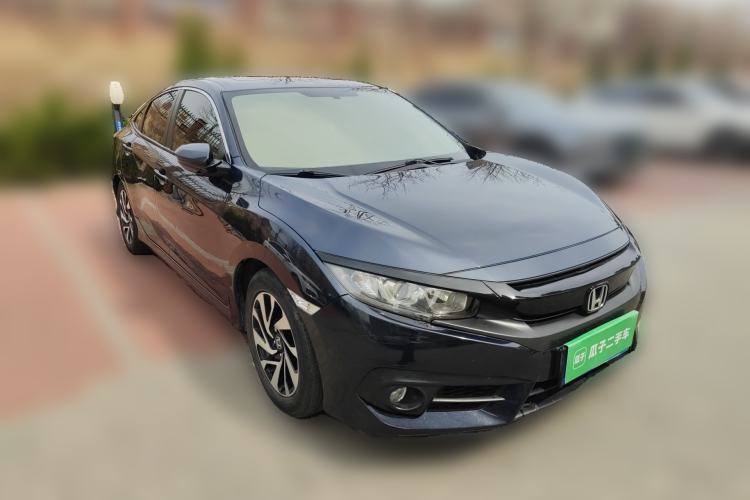 Used Honda Civic 2016 220TURBO CVT Luxury Edition Front Right 45 Deg