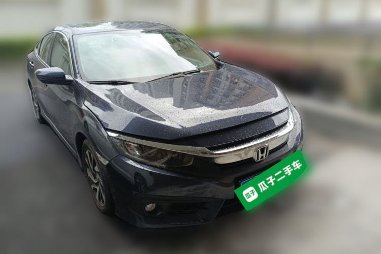 Used Honda Civic 2016 220TURBO CVT Luxury Edition Front Right 45 Deg