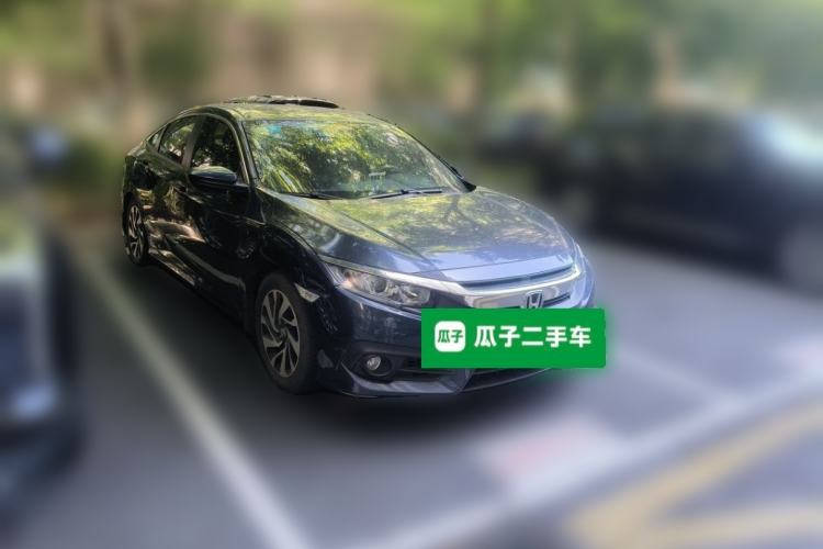 Used Honda Civic 2016 220TURBO CVT Luxury Edition Front Right 45 Deg