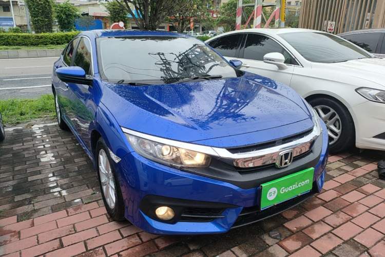 Used Honda Civic 2016 180TURBO CVT Comfort Version Front Right 45 Deg