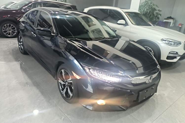Used Honda Civic 2016 220TURBO CVT Prestige Edition Front Right 45 Deg