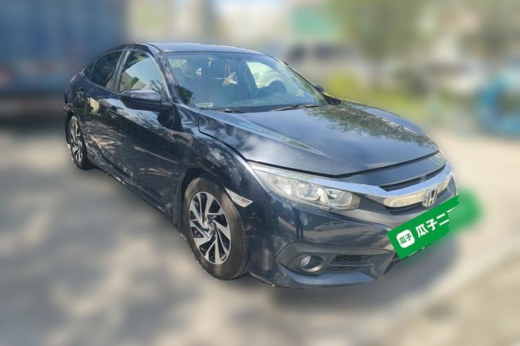 Used Honda Civic 2016 220TURBO CVT Luxury Edition Front Right 45 Deg