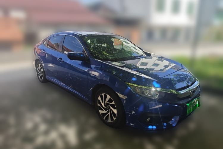 Used Honda Civic 2016 220TURBO CVT Luxury Edition Front Right 45 Deg