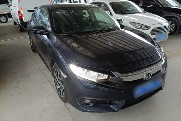 Used Honda Civic 2016 220TURBO CVT Luxury Edition Front Right 45 Deg