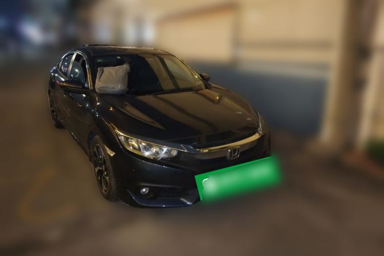 Used Honda Civic 2016 220TURBO CVT Luxury Edition Front Right 45 Deg