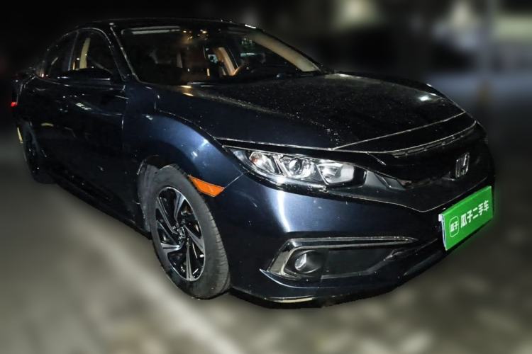 Used Honda Civic 2016 220TURBO Manual Luxury Edition Front Right 45 Deg