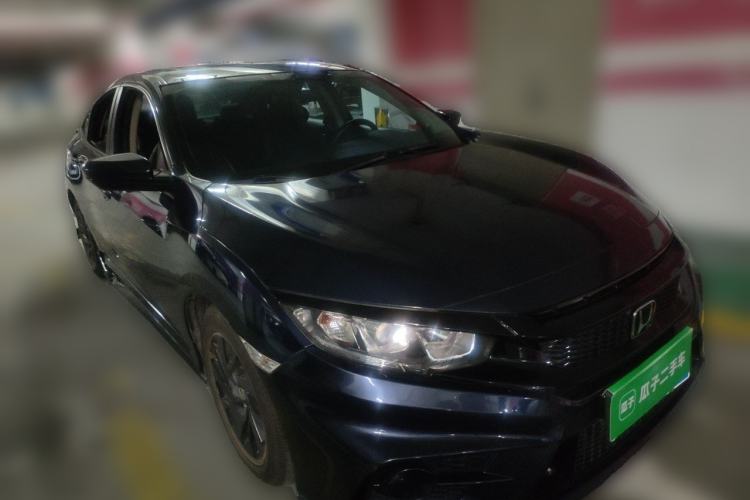 Used Honda Civic 2016 220TURBO CVT Luxury Edition Front Right 45 Deg