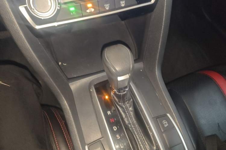Used Honda Civic 2016 180TURBO CVT Comfort Version Gear Lever