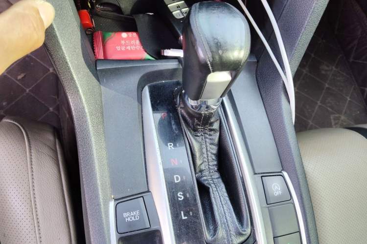 Used Honda Civic 2016 220TURBO CVT Prestige Edition Gear Lever