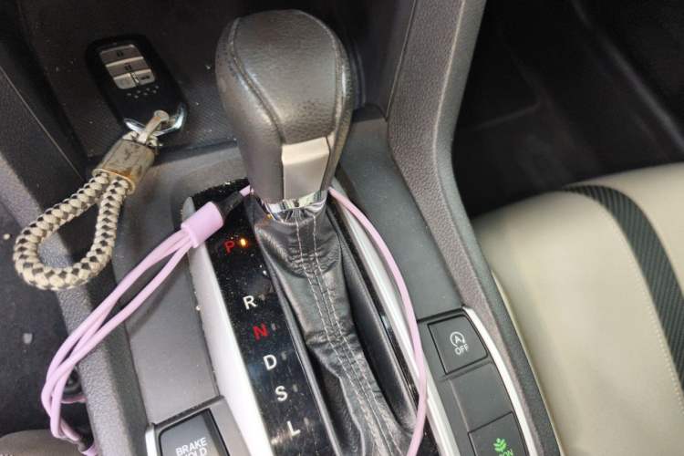 Used Honda Civic 2016 220TURBO CVT Luxury Edition Gear Lever