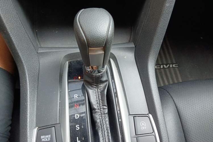 Used Honda Civic 2016 220TURBO CVT Luxury Edition Gear Lever