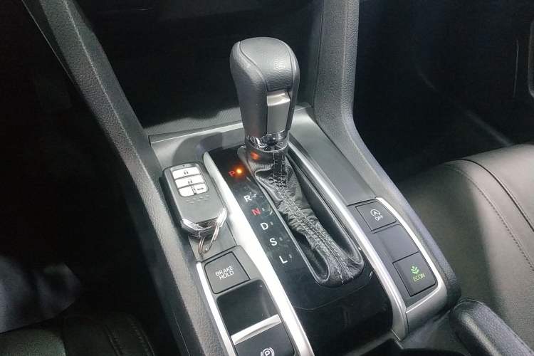 Used Honda Civic 2016 220TURBO CVT Luxury Edition Gear Lever