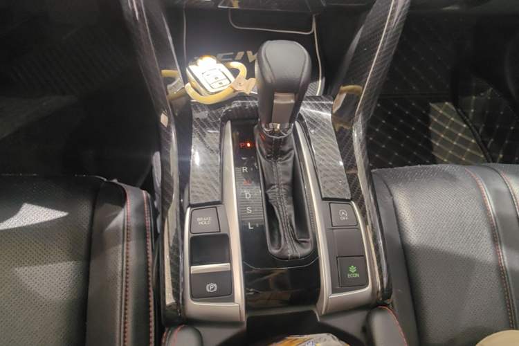 Used Honda Civic 2016 220TURBO CVT Luxury Edition Gear Lever