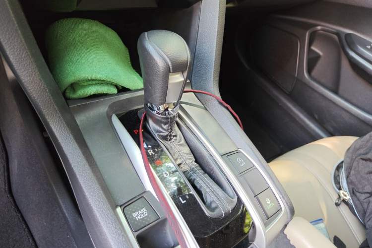 Used Honda Civic 2016 220TURBO CVT Luxury Edition Gear Lever