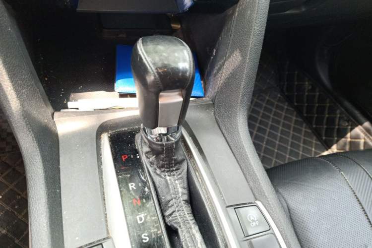 Used Honda Civic 2016 220TURBO CVT Prestige Edition Gear Lever