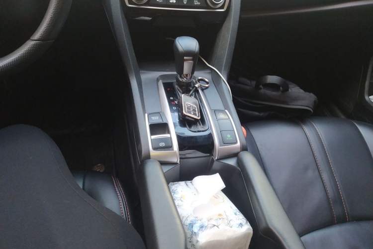Used Honda Civic 2016 220TURBO CVT Luxury Edition Gear Lever