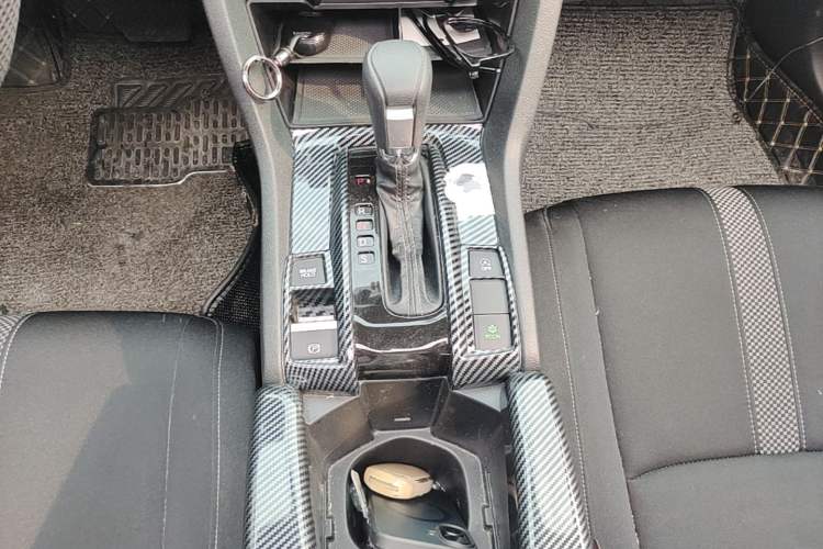 Used Honda Civic 2016 220TURBO CVT Prestige Edition Gear Lever