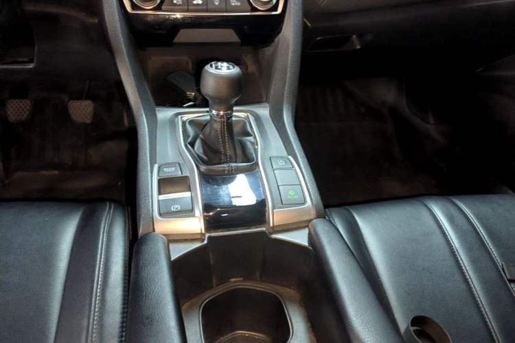 Used Honda Civic 2016 220TURBO Manual Luxury Edition Gear Lever