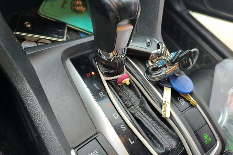 Used Honda Civic 2016 220TURBO CVT Prestige Edition Gear Lever