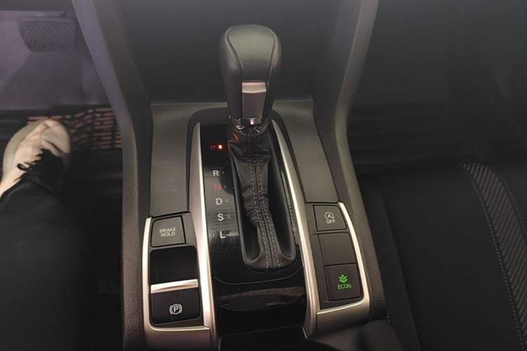 Used Honda Civic 2016 220TURBO CVT Luxury Edition Gear Lever