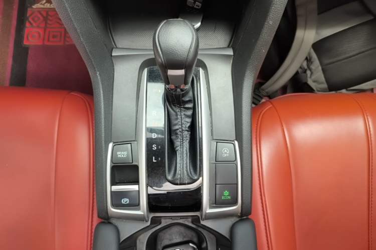 Used Honda Civic 2016 220TURBO CVT Luxury Edition Gear Lever