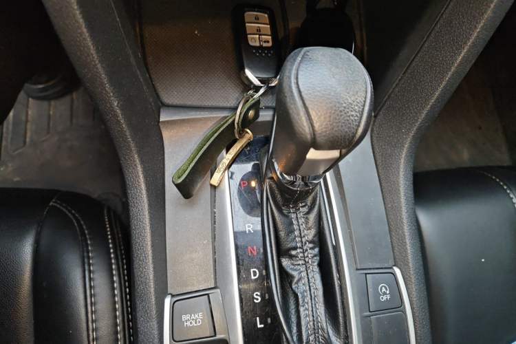 Used Honda Civic 2016 220TURBO CVT Luxury Edition Gear Lever