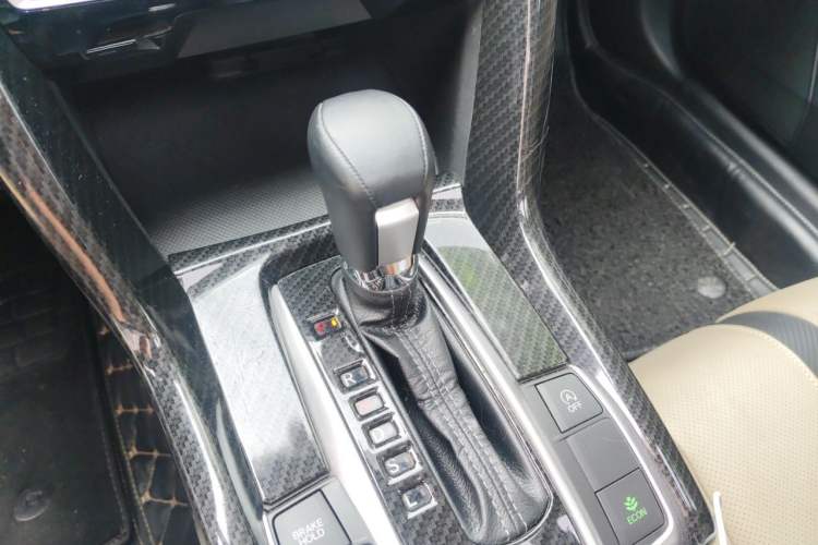 Used Honda Civic 2016 220TURBO CVT Prestige Edition Gear Lever