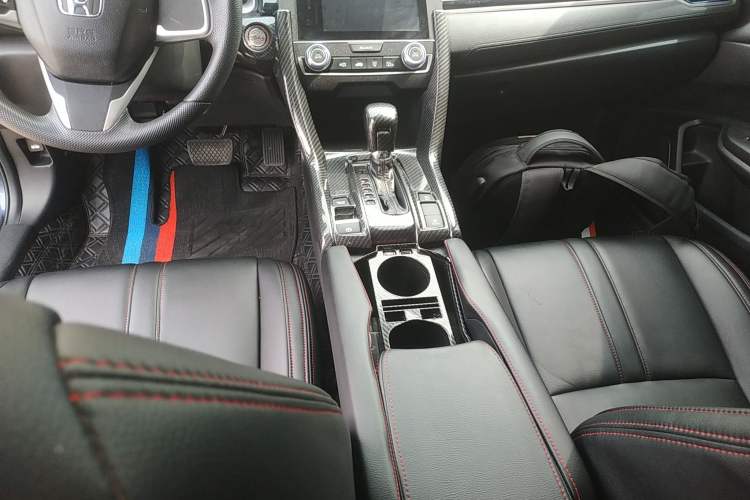 Used Honda Civic 2016 220TURBO CVT Luxury Edition Gear Lever