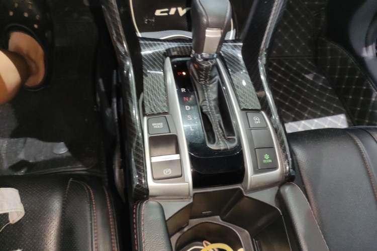 Used Honda Civic 2016 220TURBO CVT Luxury Edition Gear Lever