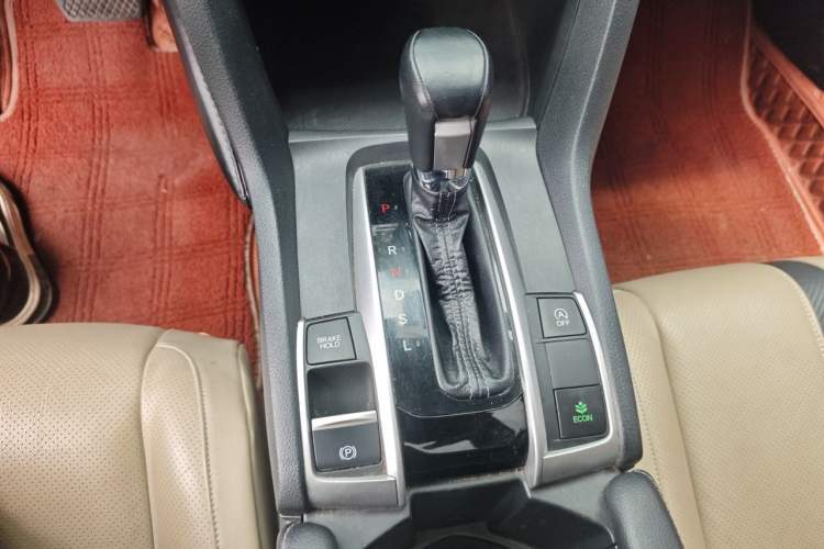 Used Honda Civic 2016 220TURBO CVT Prestige Edition Gear Lever