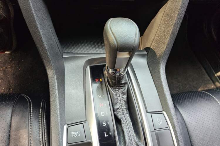Used Honda Civic 2016 220TURBO CVT Luxury Edition Gear Lever
