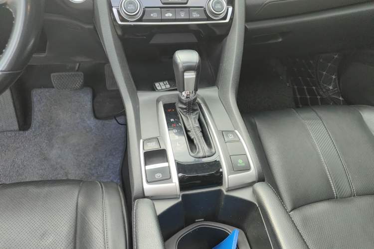 Used Honda Civic 2016 220TURBO CVT Prestige Edition Gear Lever
