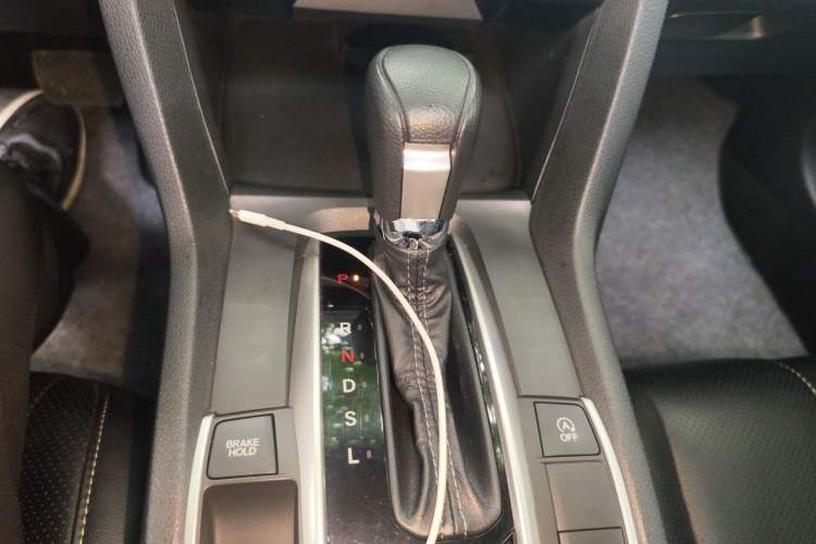 Used Honda Civic 2016 220TURBO CVT Luxury Edition Gear Lever